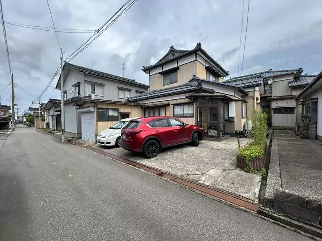 Sanjo City Aramachi 2-chome (Kita-Sanjo Station) 2-story 5DK