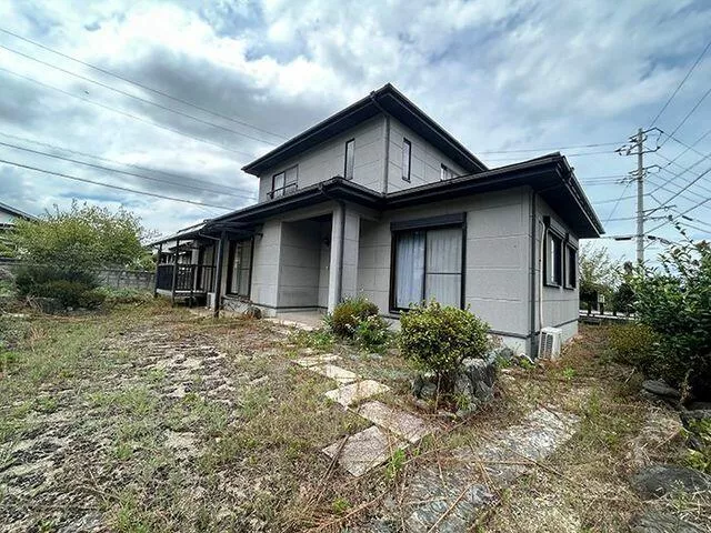 Niihama City, Nakamura 3-chome (Niihama Station), two-story building, 5SDK