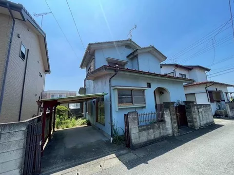 ・Land area 133.51 square meters, building area 70.38 square meters ・Parking space available◎