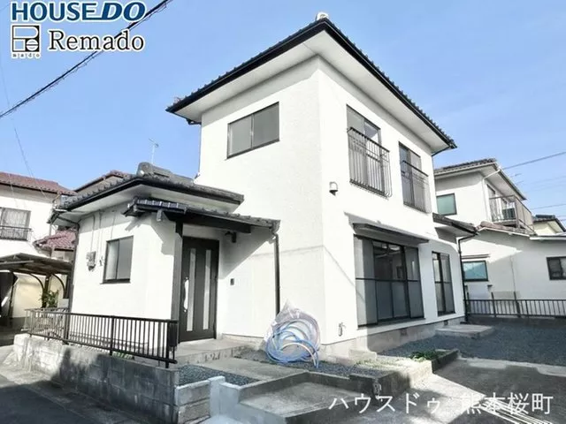 "Renovated" feels just like new construction. Parking for 2 cars available ♪ 4-minute walk to convenience store ♪