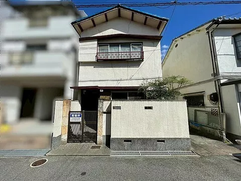 Used single-family home, 17 minutes on foot from Kintetsu Minami Osaka Line Kawachi-Ten'ami Station