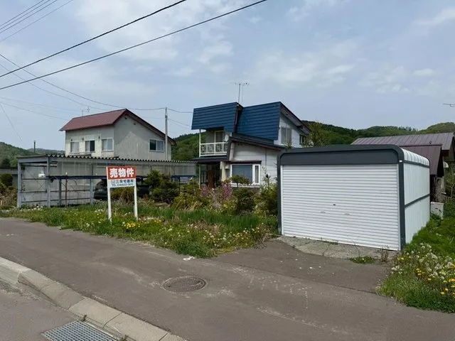 【7LDK × 224 tsubo lot!】A spacious home with two separate buildings♪