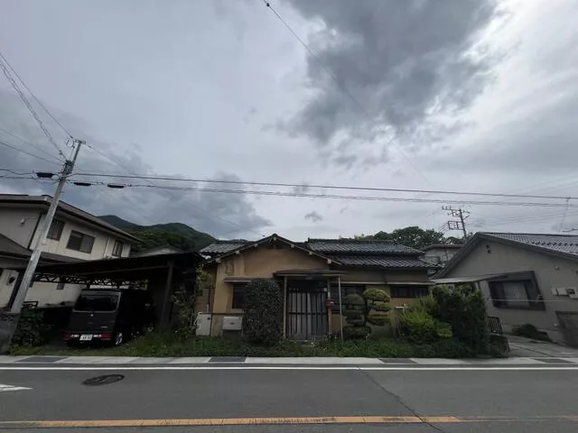 Ichikawa-Daimon, Ichikawa-Sango-cho, Nishiyashiro-gun (Ichikawa-Honmachi Sta.) Single story house, 5K

3,000,000 yen
