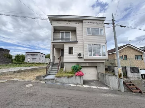 Otaru City, Irifune 5-chome (Minami-Otaru Station), 2 stories above ground and 1 basement, 4LDK