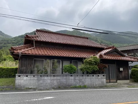Shimonoseki City, Toyoura Town, Oaza Uga (Uga Hongō Station) 1-story building 5DK