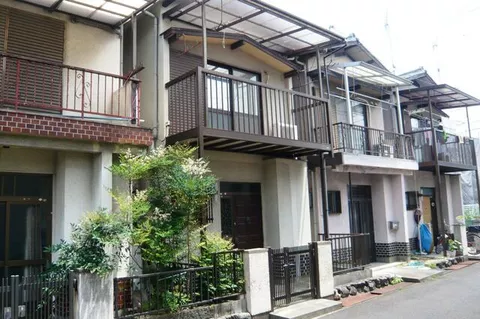 Kokubu 1-chome, Otsu-shi, Shiga （Ishiyama station） 2F 3K

4.9 million yen