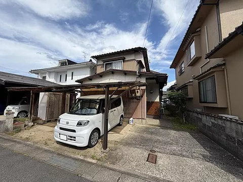 Used single-family home, 2-chome Kaida Nishimachi, Kurayoshi City