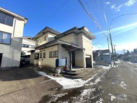 Odate City, Kaneshita (Higashi-Odate Station) 2-story 5DK
