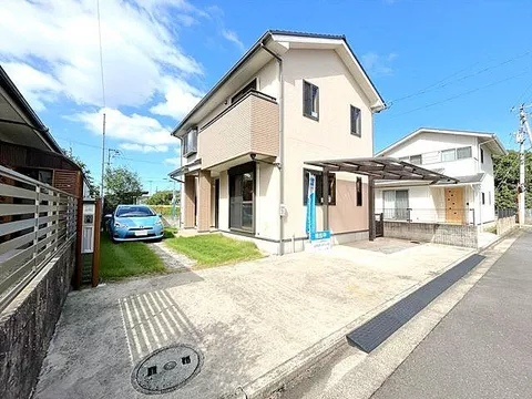 Used single-family home in Sanuki City, Samukawa-cho, Ishida Higashi
