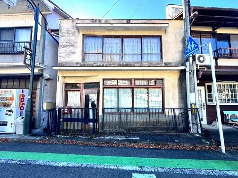 Oaza Honjuku, Shimonita-cho, Amaraku-gun (Shimonita Sta.) 2F 4LK

1.9 million yen