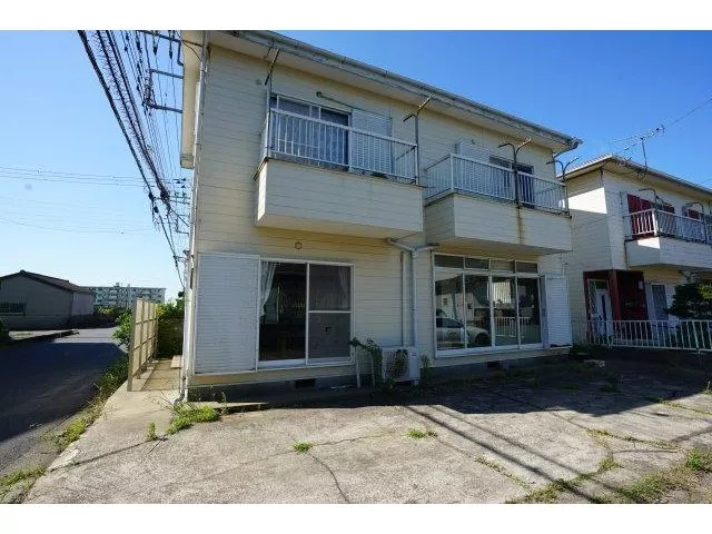 Close to the sea, about a 10-minute walk! ◆ About a 4-minute walk to the bus stop ◆ About a 6-minute walk to the convenience store in a convenient living environment!