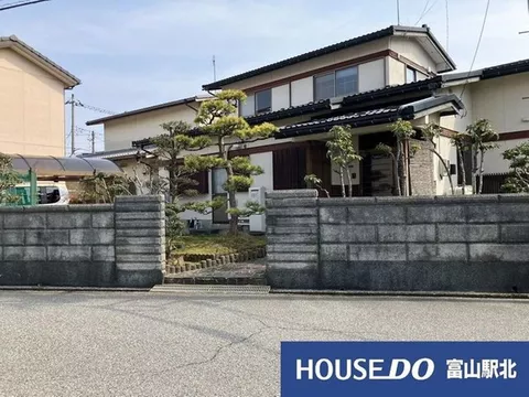 A charming Japanese-style house for a spacious living.