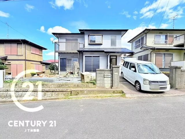 Interior and exterior renovation! Adjacent to Hatorino with supermarkets and express bus stops, convenience is excellent.