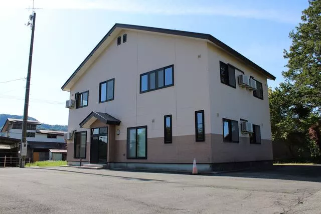 Senboku City, Tazawako Seihonai, Yotsuhodo (Tazawako Station) 2-story building 6LDK