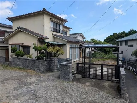 Beppu City, Hiuri (Beppu University Station), 2-story, 6DK