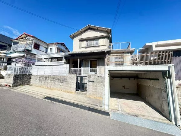 Hannan City, Hazakuzaku (Hazakuzaku Station) 2-story building 5LDK