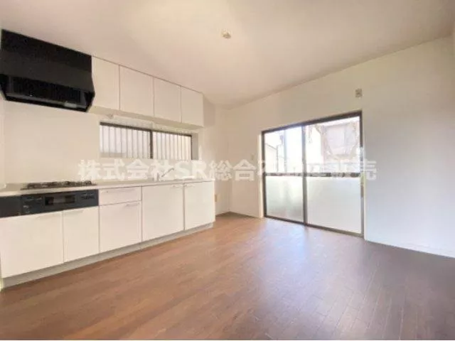 From around 30,000 yen per month ▽ All rooms renovated ▽ Garage with shutter ▽ 5LDK + garden