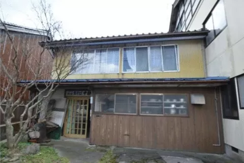 Sado City, Kamishinho 2-story building 9DK