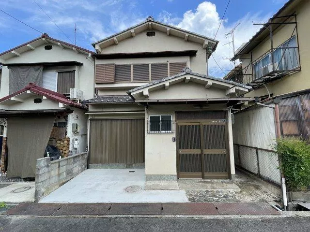 Otsu City, Mise 1-chome (Minami Shiga Station) 2-story building 5DK