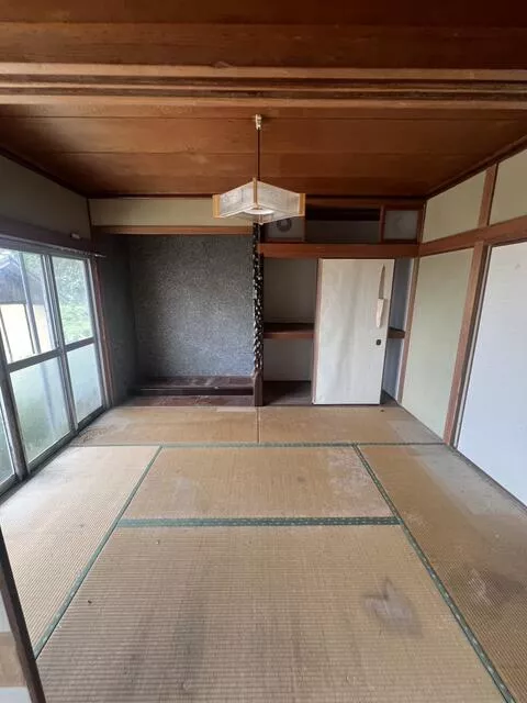 Matsuyama City, Miyauchi (Yanagihara Station) 2-story 8LDK