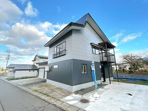 Used single-family home in Tazaki, Kamino, Misato Town, Senboku District