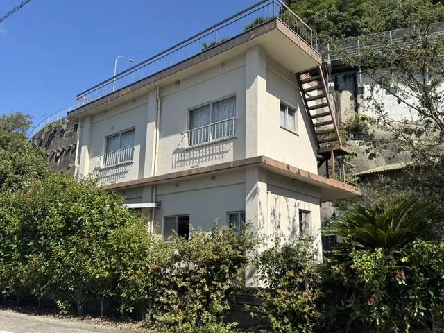 Uwajima City, Yoshida Town, Chie (Iyo-Yoshida Station) 2-story building 4DK