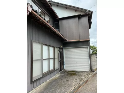 If you are looking for a house with many rooms, please come and see it once! The rich 清流庄川 (Seiryuu Shogawa)