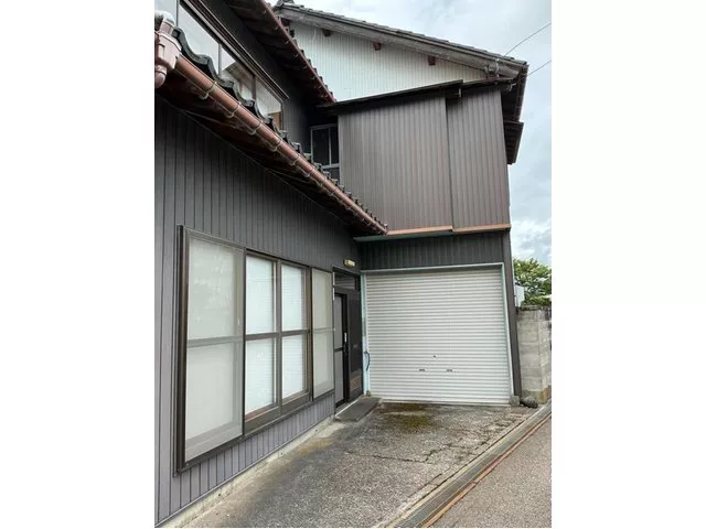 If you are looking for a house with many rooms, please come and see it once! The rich 清流庄川 (Seiryuu Shogawa)