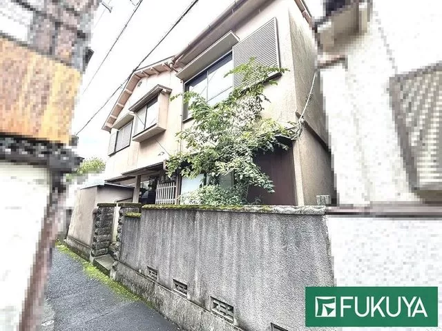 ◆ 5 minutes on foot from JR "Zeze Station" ◆ Two lines available: JR and Keihan ◆ 6DK