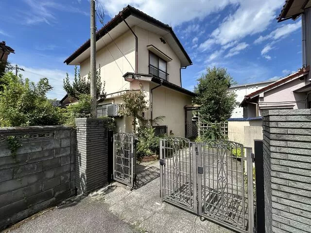 Toyama City Shimo Hori (Asanacho Station) 2-story 9DK
