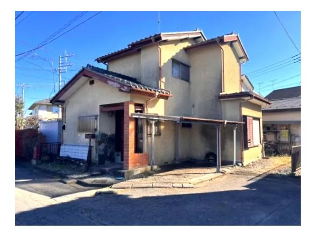 A corner property with a refreshing atmosphere full of openness