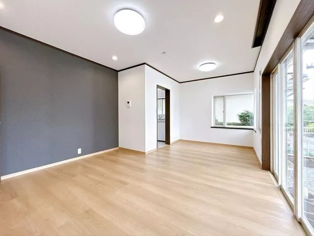 [Open House Held] Interior and exterior renovation completed / New earthquake resistance compliance / Water facilities replaced / Parking for 3 cars available