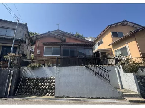 Yamashina-cho He 5.5 million yen