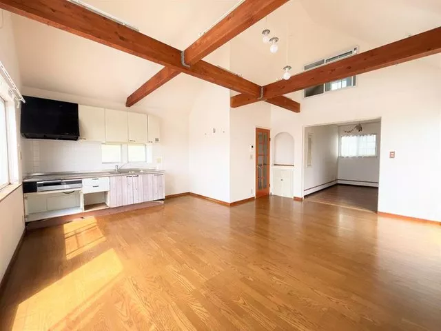 ◆ All-electric ◆ Attic storage available ◆ Wooden deck available