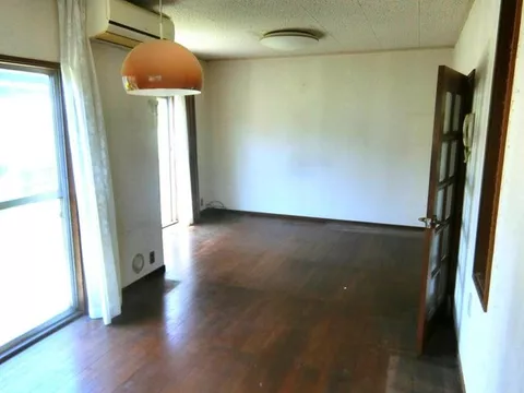 ● The closest terrace house to the station in Musashidai! ● Under renovation ● Northeast corner lot (6×6m) - Image 3