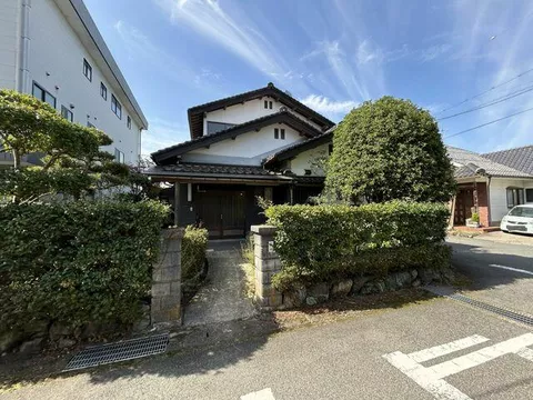 Yazu-gun Yazu-cho, Kunouji (Yazu High School Mae Station) 2-story 9DK