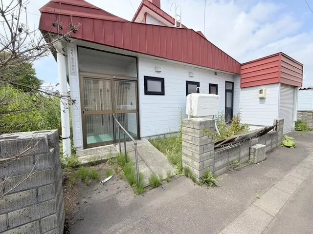 Spacious 100 tsubo lot × corner lot with an open feel
