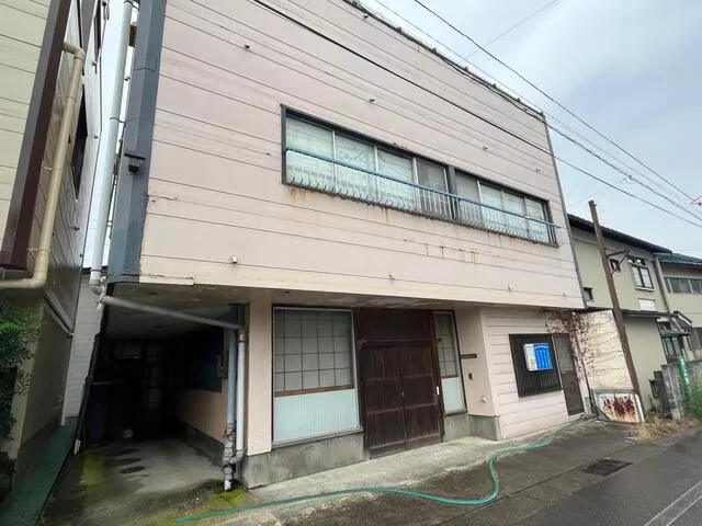 Yonezawa City, Higashi 3-chome (Yonezawa Station) 2-story 3LDK