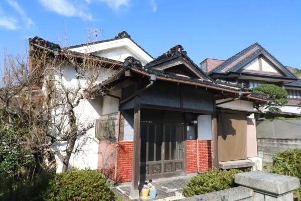 Iizuka City, Aida (Shin-Iizuka Station) single-story building 4SDK