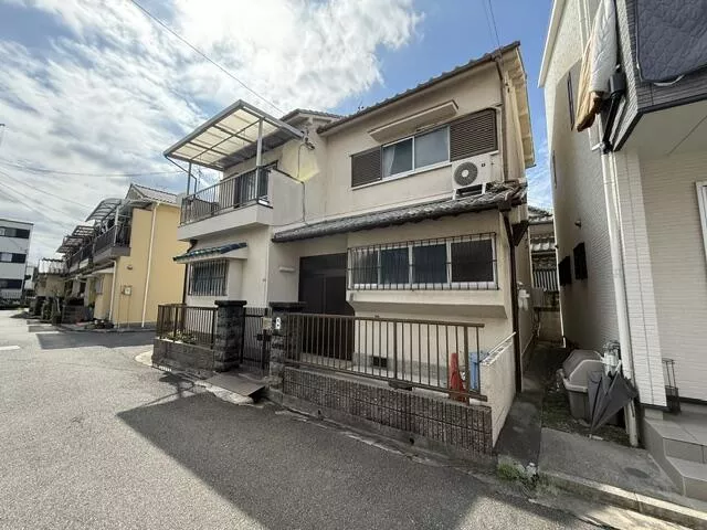 Matsubara City, Shindo 2-chome (Kawachi-Matsubara Station) 2-story building 5DK