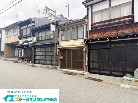 Toyama City, Yao Town, Kamishinmachi (Echuu-Yao Station), 2-story, 5DK