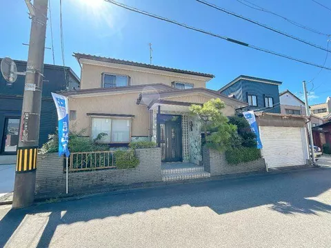 Fukui City, Indoku 1-chome (Fukudai-mae Nishi-Fukui Station), 2-story, 7DK