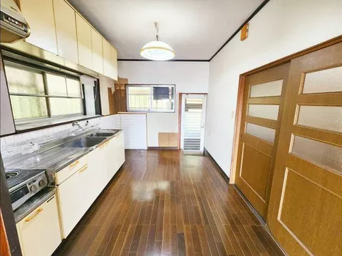 Kitakyushu City, Moji Ward, Osarito-no-Kami 4-chome (Moji Station) 2-story 4DK - Image 4