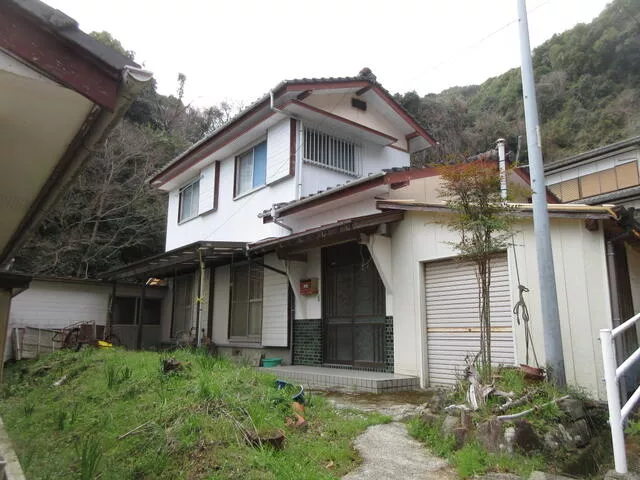 2F 5DK in Himeura, Himeura-cho, Kamitamakusa-shi, Aichi

1,000,000 yen