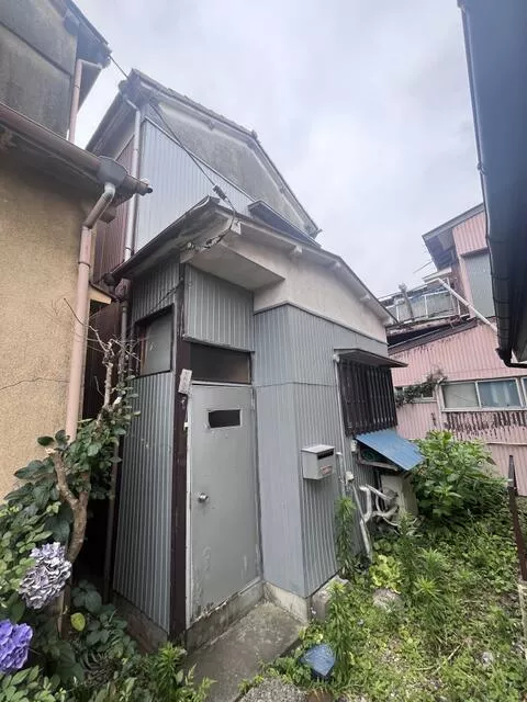 Ichikawa City, Higashi-Sugano 1-chome (Keisei Yawata Station), two-story building, 2LDK
