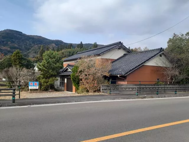 Bungotakada-shi, Bungotakada Tazome Yokomine （Usa station） 2F 8SK

4,000,000 yen