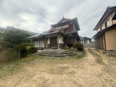 Ube City, Oaza Higashisue Nakahara (Mizusaki Station) 2-story 6SLDK
