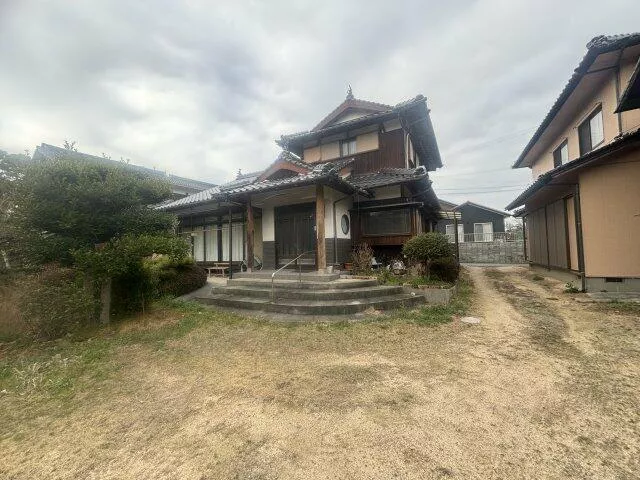 Ube City, Oaza Higashisue Nakahara (Mizusaki Station) 2-story 6SLDK