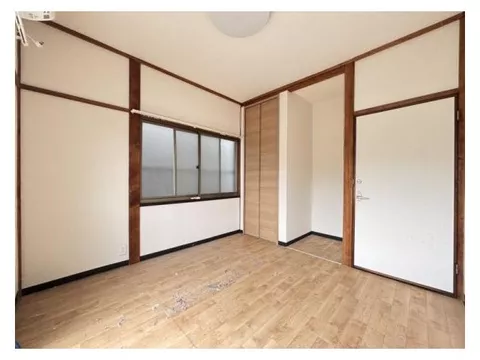 Renovated water facilities in 2019, 4LDK used house, parking for 2 cars, located in a quiet residential area