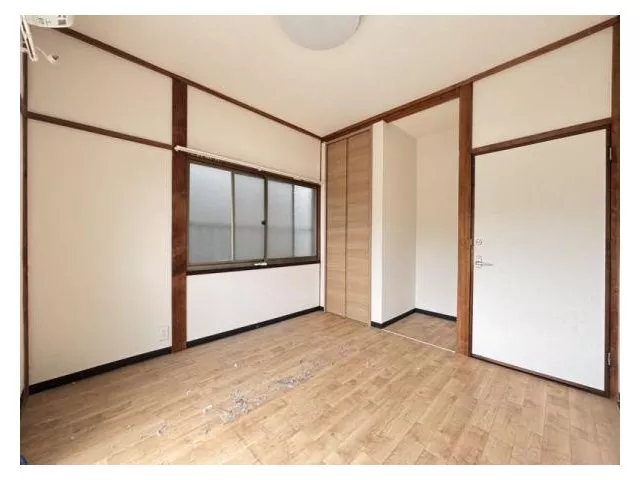 Renovated water facilities in 2019, 4LDK used house, parking for 2 cars, located in a quiet residential area